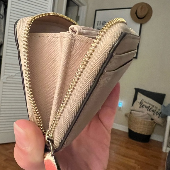 Michael kors small wallet - Picture 3 of 5